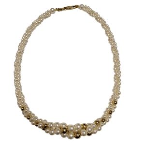 VINTAGE SIGNED NAPIER FAUX PEARL NECKLACE Twisted graduated Gold Tone 18"